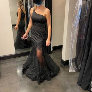Prom / formal dress